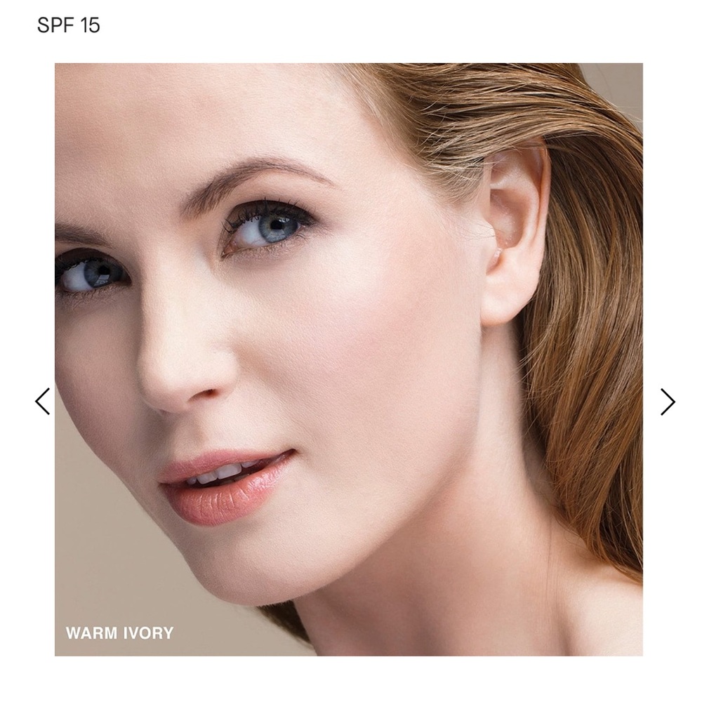 Bobbi Brown foundation - Picture 3 of 7